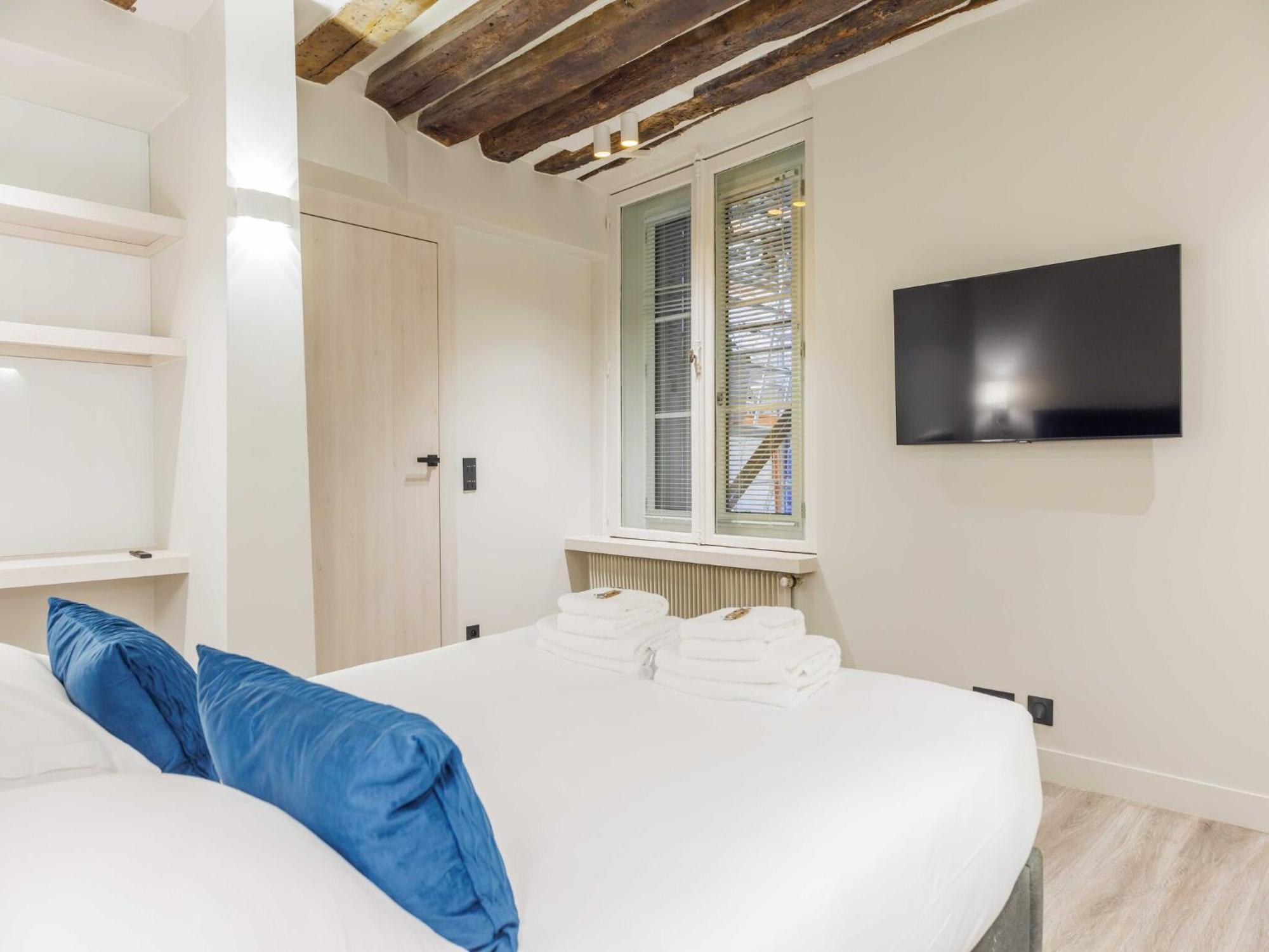 Apartment Unique - Marais - Mobility Lease Paris